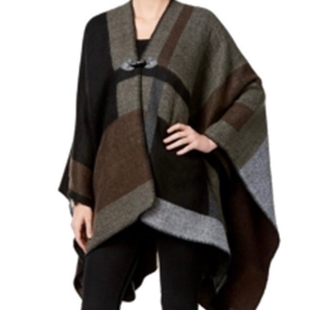 NWT STEVE MADDEN Colorblock Poncho / Wrap, brown/gray